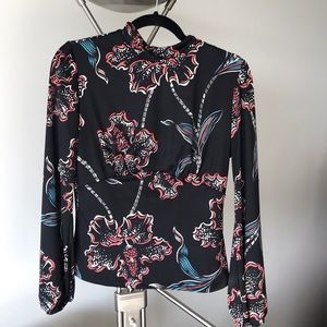 Victoria Long Sleeve Black Hibiscus Print